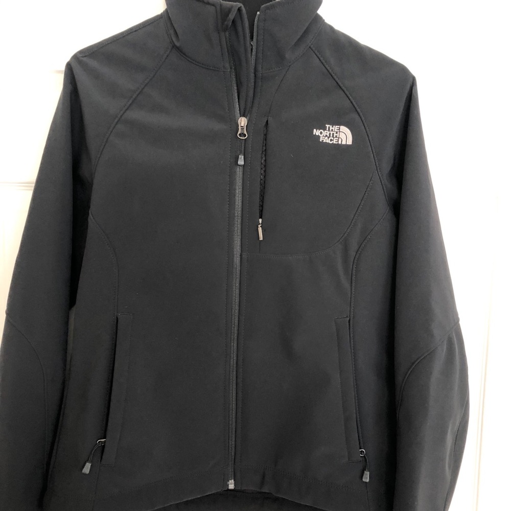 Ladies north face jacket like new sz medium w/tags